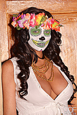 Teens 1 by day on a bed Teens 1 by day on a bed