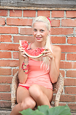 Alluring teen blonde Alluring teen blonde