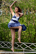 Free cute younger girls met art pics teen Free cute younger girls met art pics teen