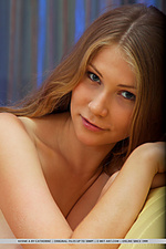 Art pictures young girls naked girl in shower Art pictures young girls naked girl in shower