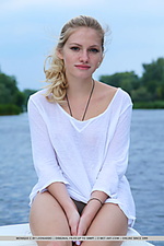 Free pics young naked girls 18 yr nineteen naked pics Free pics young naked girls 18 yr nineteen naked pics