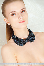 Girls met art gallery nude young girls photos Girls met art gallery nude young girls photos