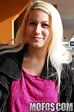 Young girl pussy pics Young girl pussy pics