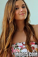 Young 19 year old girls nude Young 19 year old girls nude