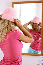 High quality erotica twins gallery High quality erotica twins gallery