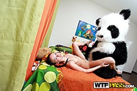 Young nude pussy Young nude pussy