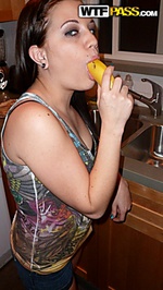 Pictures of girls having sex Pictures of girls having sex