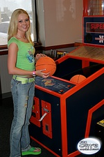 Skye model golden hair titty Skye model golden hair titty